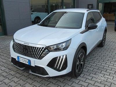 Usata Peugeot 2008 Allure 102 CV (75 kW) 2024 Bianco SUV