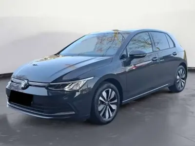 Usata VW Golf VIII Move 110 CV (80 kW) 2024 Grigio urano Berlina
