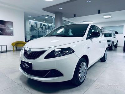 Usata Lancia Ypsilon Silver 69 CV (50 kW) 2023 Bianco Utilitaria