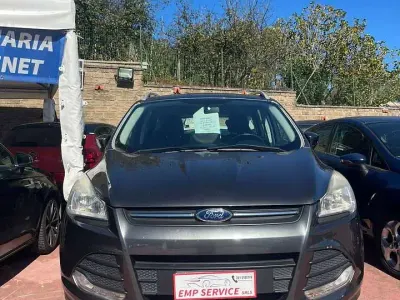 Usata Ford Kuga S 120 CV (88 kW) 2015 Grigio SUV