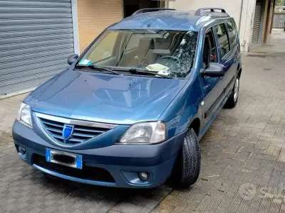 Usata Dacia Logan MCV Lauréate 105 CV (77 kW) 2007 Blu Station wagon