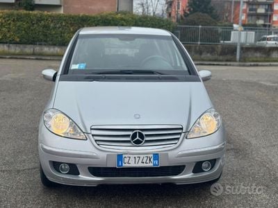 Usata Mercedes A150 Elegance 95 CV (69 kW) 2006 Grigio Utilitaria