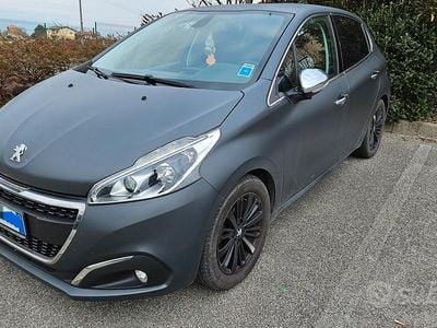 Usata Peugeot 208 Allure 82 CV (60 kW) 2016 Utilitaria
