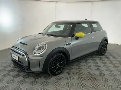 Usata Mini Cooper SE 135 kW (184 CV) 2021 Grigio Utilitaria