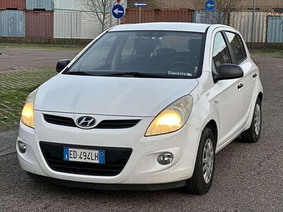 Usata Hyundai i20 Comfort 77 CV (56 kW) 2010 Utilitaria