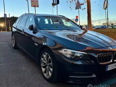 Usata BMW 520 Luxury Line 190 CV (139 kW) 2016 Grigio Station wagon