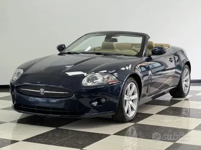 Usata Jaguar XK 298 CV (219 kW) 2006 Blu/azzurro Cabrio