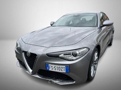 Usata Alfa Romeo Giulia Super 160 CV (117 kW) 2018 Grigio scuro Berlina