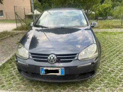 Usata VW Golf IV Comfortline 105 CV (77 kW) 2003 Berlina