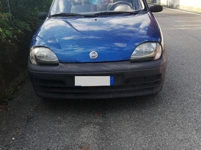 Gebraucht Fiat 600 54 PS (39 kW) 2004 Blau Kleinwagen