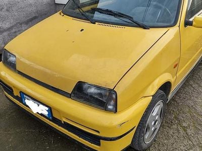 Käytetty Fiat Cinquecento 54 HP (39 kW) 1995 Keltainen Viistoperä