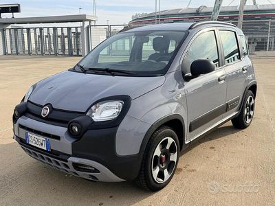 Usata Fiat Panda Cross Cross 70 CV (51 kW) 2021 Grigio Utilitaria