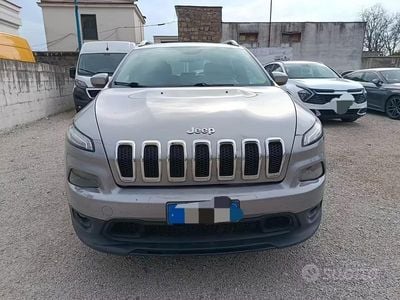 Usata Jeep Cherokee Longitude 140 CV (102 kW) 2015 Grigio SUV