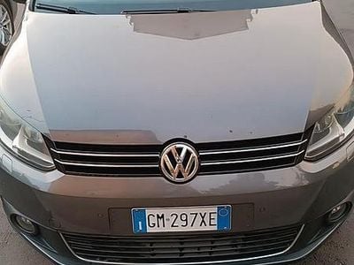 Usata VW Touran 2010 Grigio Monovolume