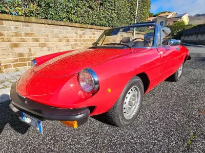 Usata Alfa Romeo Spider Veloce 131 CV (96 kW) 1981 Rosso Cabrio