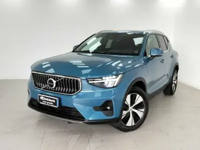 Occasion Volvo XC40 Core 211 ch (155 kW) 2023 Bleue SUV