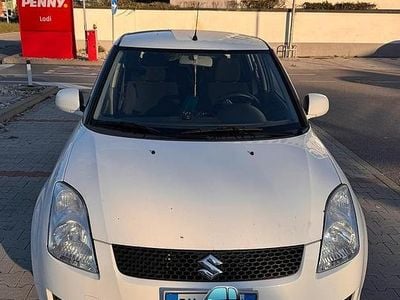 Usata Suzuki Swift Club 92 CV (67 kW) 2009 Bianco Berlina