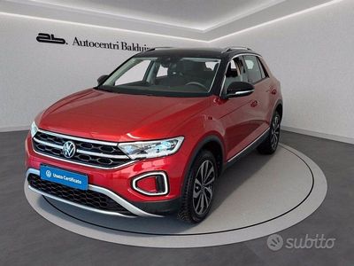 Usata VW T-Roc Style 150 CV (110 kW) 2022 Rosso SUV