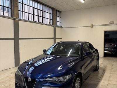 Usata Alfa Romeo Giulia Business 180 CV (132 kW) 2017 Blu Berlina