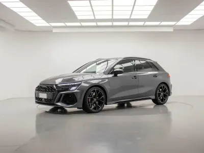 Usata Audi RS3 Ambiente 544 CV (400 kW) 2022 Gray Berlina
