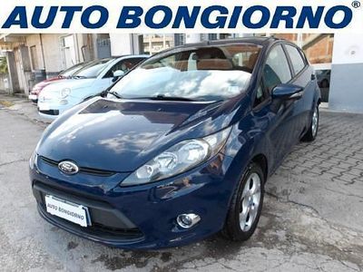 Usata Ford Fiesta Titanium 70 CV (51 kW) 2010 Blu Berlina