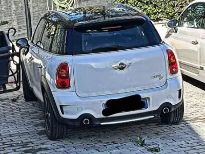 Usata Mini Countryman 143 CV (105 kW) 2011 Bianco SUV