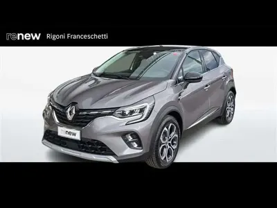 Usata Renault Captur Techno 94 CV (69 kW) 2023 Grigio scuro SUV