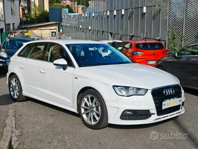 Begagnad Audi A3 S-Line 110 HK (80 kW) 2015 Vit Sedan