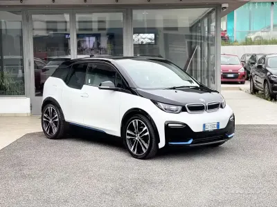 Usata BMW i3 75 kW (102 CV) 2022 Bianco Utilitaria