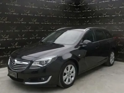 Usata Opel Insignia Cosmo 140 CV (102 kW) 2014 Nero Station wagon