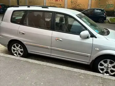 Usata Kia Carens 140 CV (102 kW) 2007 Monovolume