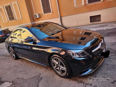 Usata Mercedes C220 AMG 194 CV (142 kW) 2019 Nero Berlina