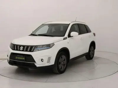 Usata Suzuki Vitara Cool 129 CV (94 kW) 2023 Bianco SUV