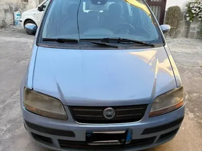 Usata Fiat Idea 69 CV (50 kW) 2005 Blu Monovolume