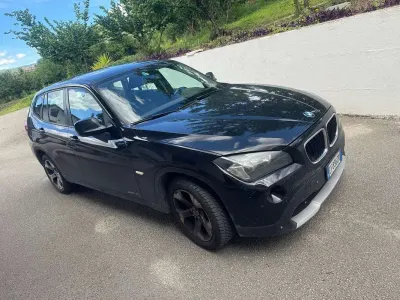 Usata BMW X1 143 CV (105 kW) 2010 Nero SUV