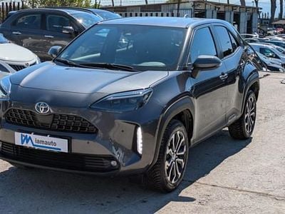 Usata Toyota Yaris Hybrid Trend 92 CV (67 kW) 2022 Grigio Monovolume