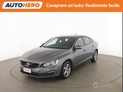 Usata Volvo S60 150 CV (110 kW) 2017 Grigio Berlina