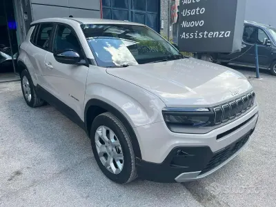 Nuevo Jeep Avenger Altitude 101 CV (74 kW) 2025 SUV