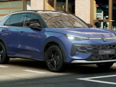 Nuova VW T-Roc Style 150 CV (110 kW) 2026 Celestial blue metallizzato ne SUV