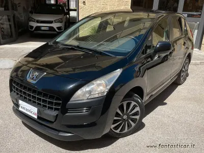 Usata Peugeot 3008 112 CV (82 kW) 2013 Nero Station wagon