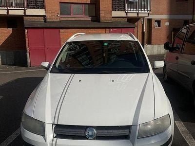 Occasion Fiat Stilo Wagon 120 ch (88 kW) 2006 Blanc Break