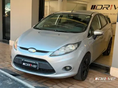Usata Ford Fiesta 82 CV (60 kW) 2010 Berlina