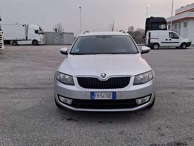 Usata Skoda Octavia Ambition 110 CV (80 kW) 2016 Grigio Utilitaria