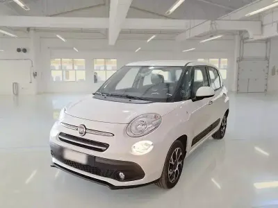 Usata Fiat 500L Business 95 CV (69 kW) 2020 Bianco Monovolume