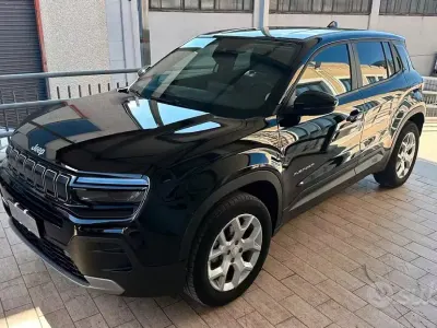 Usata Jeep Avenger Altitude 101 CV (74 kW) 2024 Nero SUV
