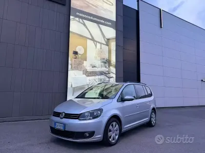 Usata VW Touran Comfortline 105 CV (77 kW) 2014 Grigio Monovolume