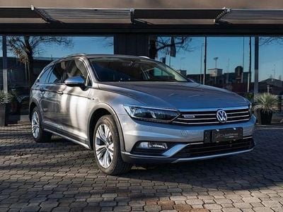 Usata VW Passat Alltrack Executive 190 CV (139 kW) 2016 Argento Station wagon