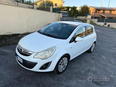 Usata Opel Corsa 85 CV (62 kW) 2012 Bianco Utilitaria