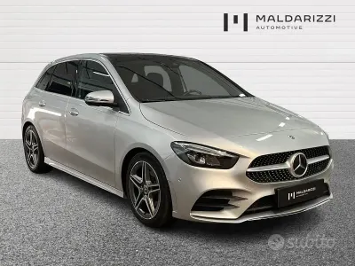 Usado Mercedes B200 Premium 150 CV (110 kW) 2019 Gris Monovolumen