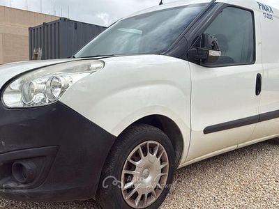 Usata Opel Combo 120 CV (88 kW) 2014 Monovolume